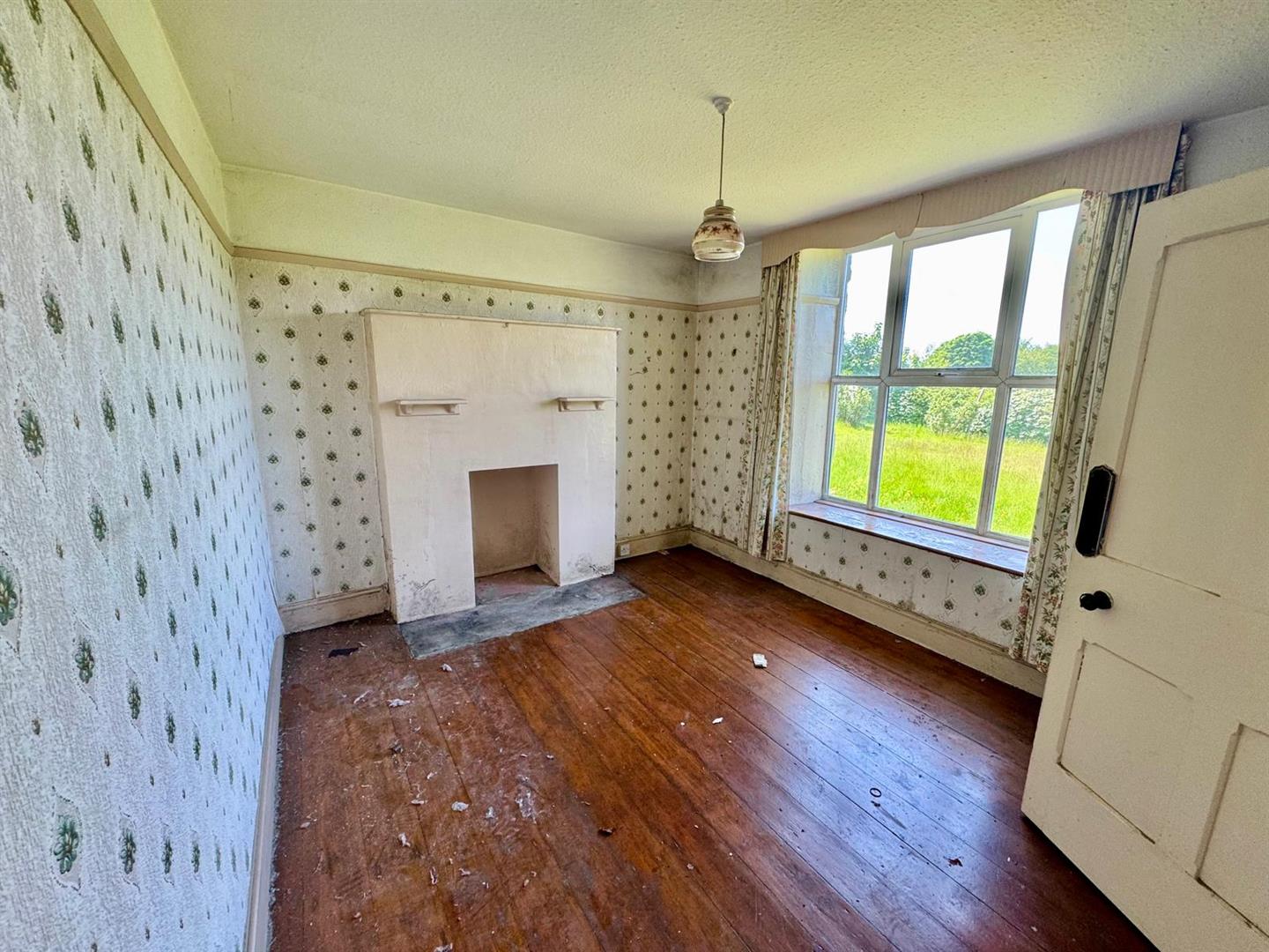 PHOTO-2025-12-08-16-42-39 (7).jpg